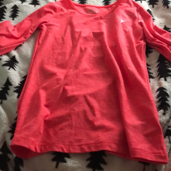 !!!OLD NAVY ACTIVE shirt!!! - Picture 1 of 4